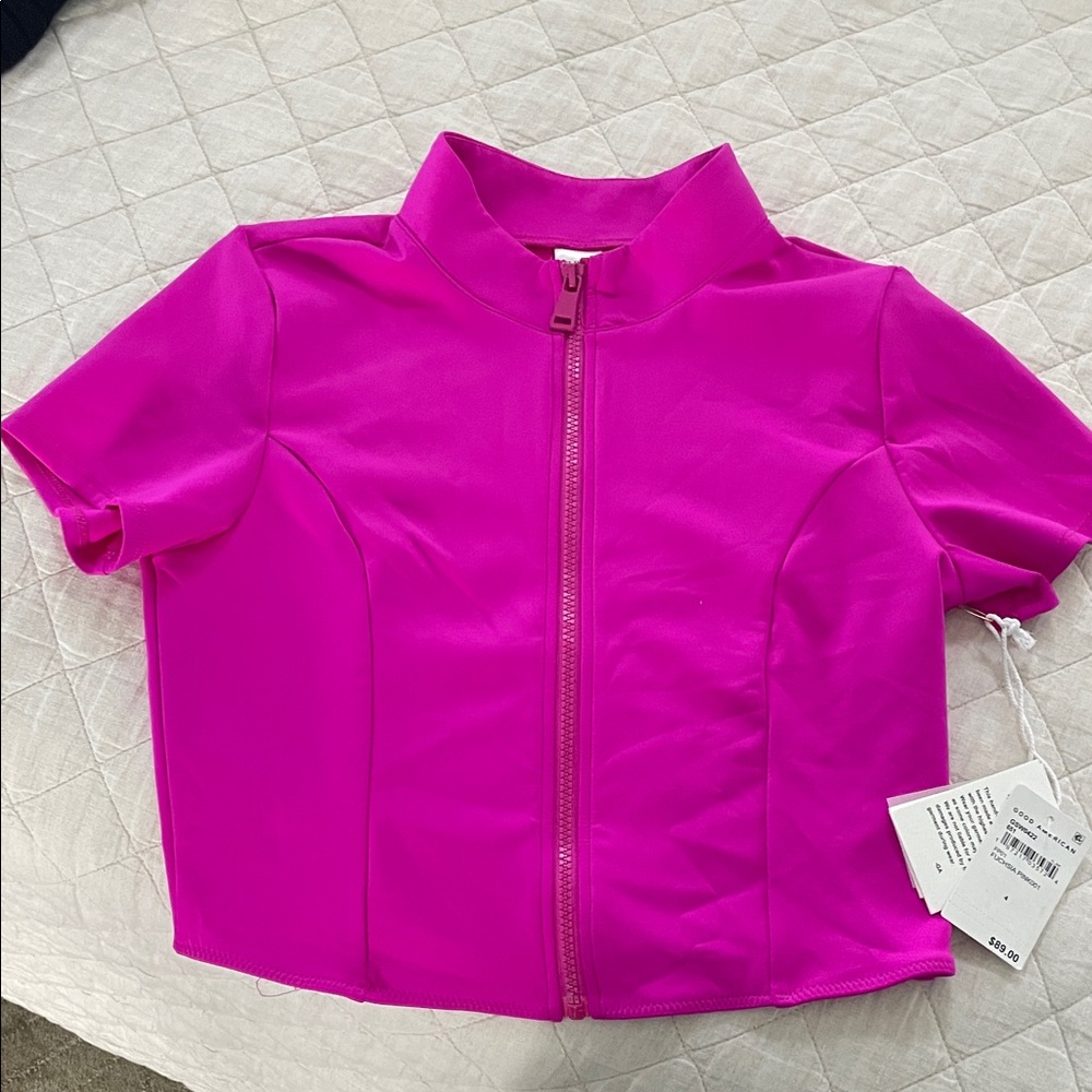Good American crop fuscia scuba shirt. Perfect for the pool or vacation.